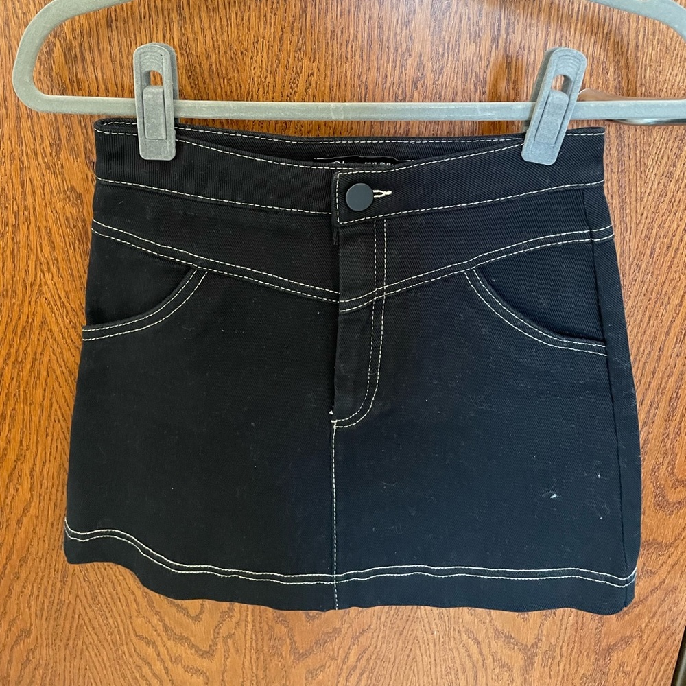 Black zara skirt!